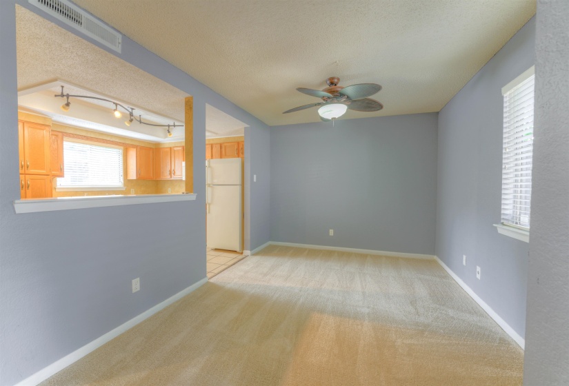 4756 EAGLE CREST DR, Memphis, Tennessee 38117, 2 Bedrooms Bedrooms, 4 Rooms Rooms,1.1 BathroomsBathrooms,Residential,For Sale,EAGLE CREST,10223392