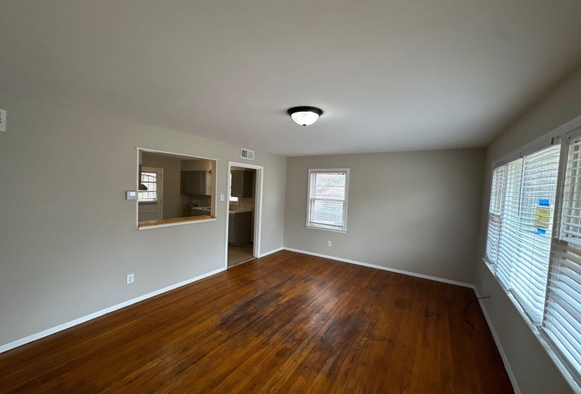 3553 JULIA ST, Memphis, Tennessee 38127, 3 Bedrooms Bedrooms, 5 Rooms Rooms,1 BathroomBathrooms,Residential,For Sale,JULIA,10223395