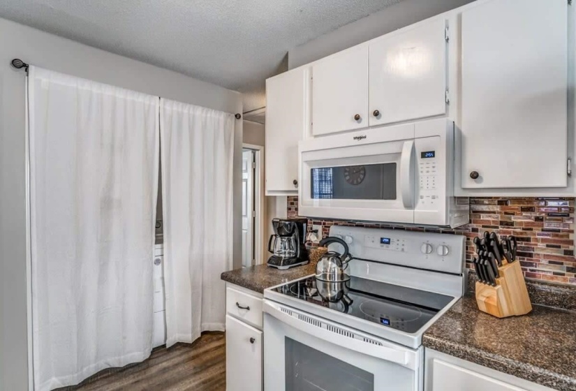 157 CEDAR AVE, Memphis, Tennessee 38107, 3 Bedrooms Bedrooms, 5 Rooms Rooms,2 BathroomsBathrooms,Residential,For Sale,CEDAR,10223396