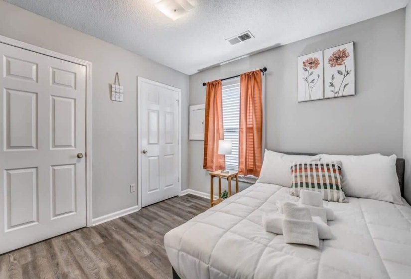 157 CEDAR AVE, Memphis, Tennessee 38107, 3 Bedrooms Bedrooms, 5 Rooms Rooms,2 BathroomsBathrooms,Residential,For Sale,CEDAR,10223396