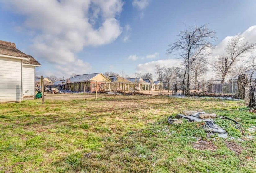157 CEDAR AVE, Memphis, Tennessee 38107, 3 Bedrooms Bedrooms, 5 Rooms Rooms,2 BathroomsBathrooms,Residential,For Sale,CEDAR,10223396