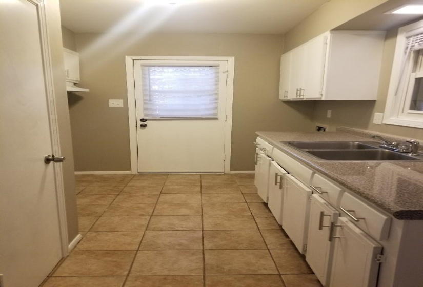 4127 CEDARWOOD CV, Memphis, Tennessee 38118, 3 Bedrooms Bedrooms, 6 Rooms Rooms,1.1 BathroomsBathrooms,Residential,For Sale,CEDARWOOD,10223398