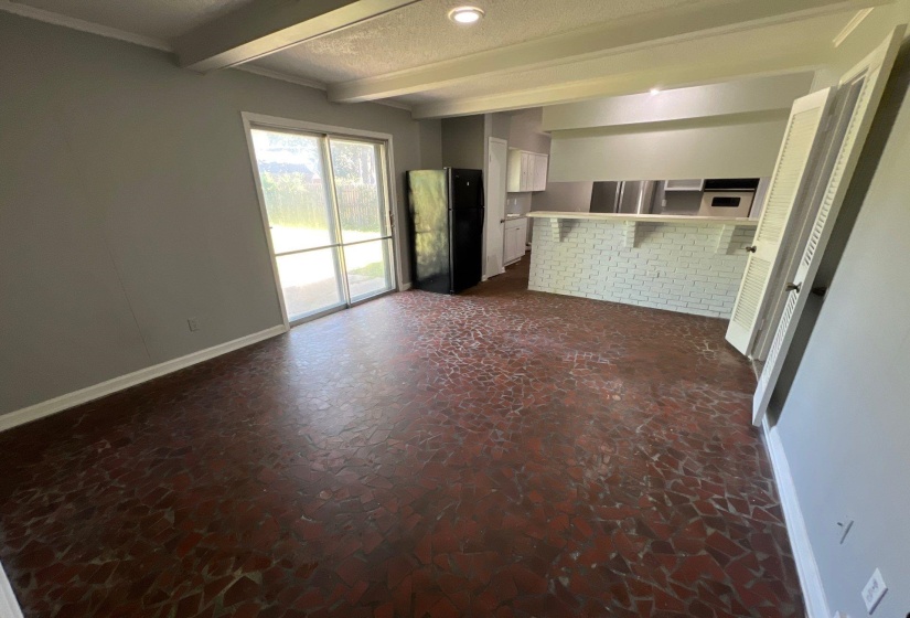 4936 WARRINGTON RD, Memphis, Tennessee 38118, 3 Bedrooms Bedrooms, 7 Rooms Rooms,2 BathroomsBathrooms,Residential,For Sale,WARRINGTON,10223401