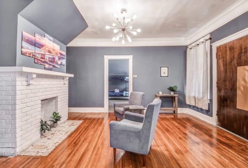 1712 GLENVIEW AVE, Memphis, Tennessee 38106, 5 Bedrooms Bedrooms, 9 Rooms Rooms,2 BathroomsBathrooms,Residential,For Sale,GLENVIEW,10223404