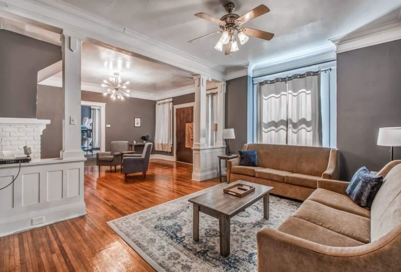 1712 GLENVIEW AVE, Memphis, Tennessee 38106, 5 Bedrooms Bedrooms, 9 Rooms Rooms,2 BathroomsBathrooms,Residential,For Sale,GLENVIEW,10223404