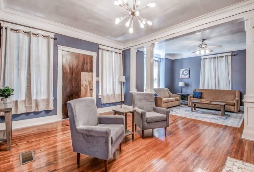 1712 GLENVIEW AVE, Memphis, Tennessee 38106, 5 Bedrooms Bedrooms, 9 Rooms Rooms,2 BathroomsBathrooms,Residential,For Sale,GLENVIEW,10223404
