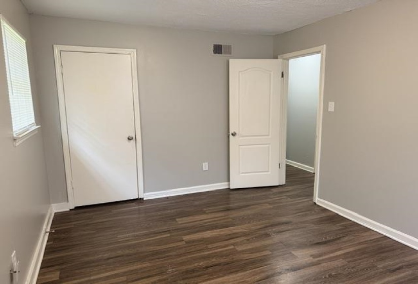 3829 FORD RD, Memphis, Tennessee 38109, 3 Bedrooms Bedrooms, 6 Rooms Rooms,1 BathroomBathrooms,Residential,For Sale,FORD,10223407