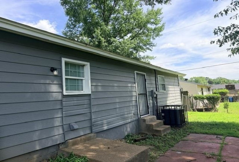 3829 FORD RD, Memphis, Tennessee 38109, 3 Bedrooms Bedrooms, 6 Rooms Rooms,1 BathroomBathrooms,Residential,For Sale,FORD,10223407