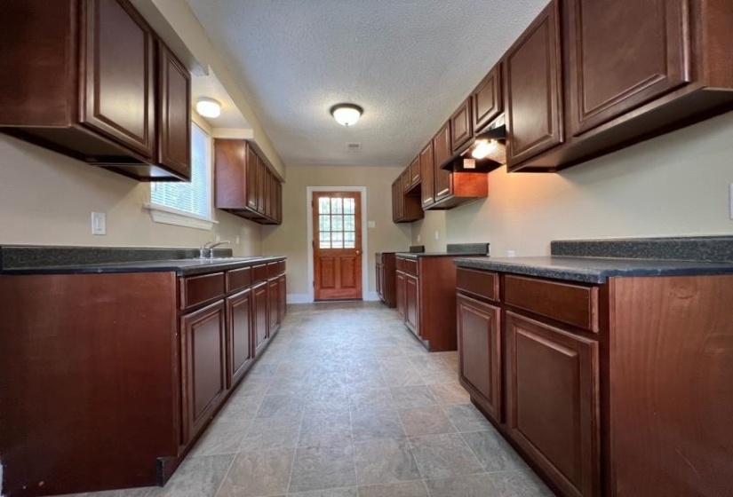 3100 SIGNAL ST, Memphis, Tennessee 38127, 2 Bedrooms Bedrooms, 5 Rooms Rooms,1.1 BathroomsBathrooms,Residential,For Sale,SIGNAL,10223408