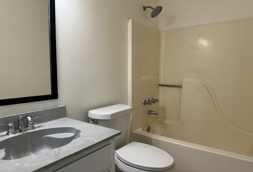 2806 MARYLAND CIR, Memphis, Tennessee 38133, 3 Bedroom Bedrooms, 5 Room Rooms,2 BathroomBathrooms,Residential,For Sale,MARYLAND,0,10223412