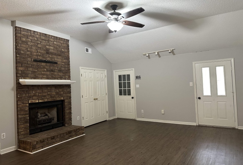 2806 MARYLAND CIR, Memphis, Tennessee 38133, 3 Bedrooms Bedrooms, 5 Rooms Rooms,2 BathroomsBathrooms,Residential,For Sale,MARYLAND,10223412