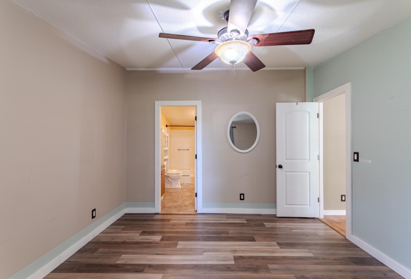23 OLD FERRY RD, Bath Springs, Tennessee 38311, 3 Bedrooms Bedrooms, 7 Rooms Rooms,2 BathroomsBathrooms,Residential,For Sale,OLD FERRY,10223413