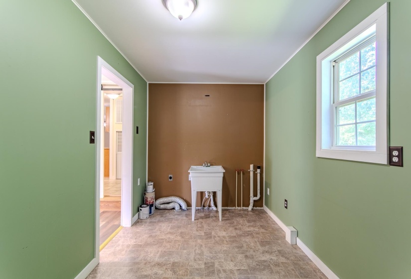 23 OLD FERRY RD, Bath Springs, Tennessee 38311, 3 Bedrooms Bedrooms, 7 Rooms Rooms,2 BathroomsBathrooms,Residential,For Sale,OLD FERRY,10223413