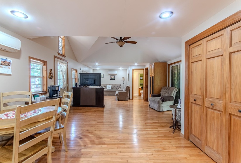 23 OLD FERRY RD, Bath Springs, Tennessee 38311, 3 Bedrooms Bedrooms, 7 Rooms Rooms,2 BathroomsBathrooms,Residential,For Sale,OLD FERRY,10223413