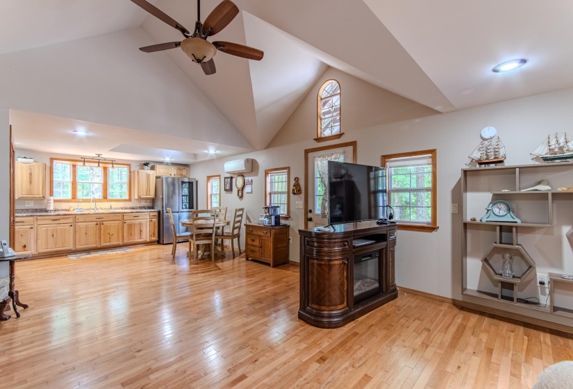 23 OLD FERRY RD, Bath Springs, Tennessee 38311, 3 Bedrooms Bedrooms, 7 Rooms Rooms,2 BathroomsBathrooms,Residential,For Sale,OLD FERRY,10223413