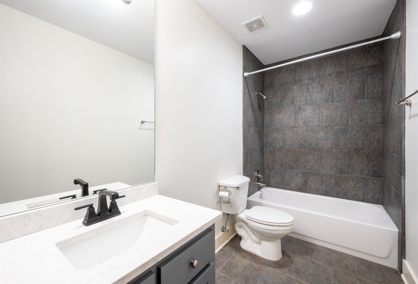 137 G E PATTERSON AVE, Memphis, Tennessee 38103, 2 Bedrooms Bedrooms, 5 Rooms Rooms,2 BathroomsBathrooms,Residential,For Sale,G E PATTERSON,10223424