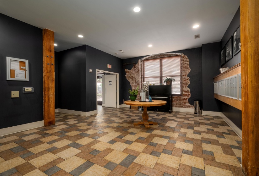 137 G E PATTERSON AVE, Memphis, Tennessee 38103, 2 Bedrooms Bedrooms, 5 Rooms Rooms,2 BathroomsBathrooms,Residential,For Sale,G E PATTERSON,10223424
