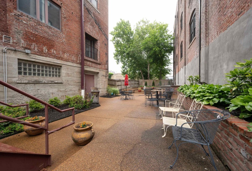137 G E PATTERSON AVE, Memphis, Tennessee 38103, 2 Bedrooms Bedrooms, 5 Rooms Rooms,2 BathroomsBathrooms,Residential,For Sale,G E PATTERSON,10223424