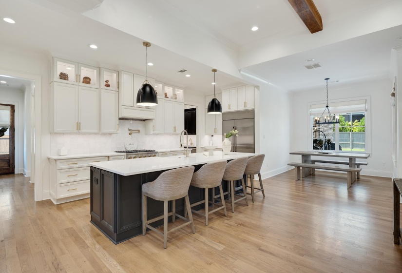 2487 ALLELON BEND LN, Germantown, Tennessee 38138, 5 Bedrooms Bedrooms, 12 Rooms Rooms,4.1 BathroomsBathrooms,Residential,For Sale,ALLELON BEND,10223426