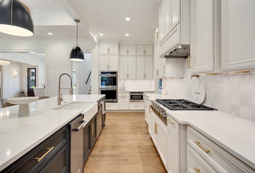 2487 ALLELON BEND LN, Germantown, Tennessee 38138, 5 Bedrooms Bedrooms, 12 Rooms Rooms,4.1 BathroomsBathrooms,Residential,For Sale,ALLELON BEND,10223426