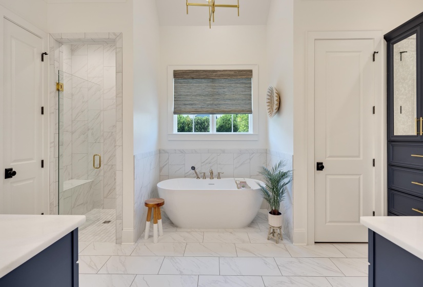 2487 ALLELON BEND LN, Germantown, Tennessee 38138, 5 Bedrooms Bedrooms, 12 Rooms Rooms,4.1 BathroomsBathrooms,Residential,For Sale,ALLELON BEND,10223426