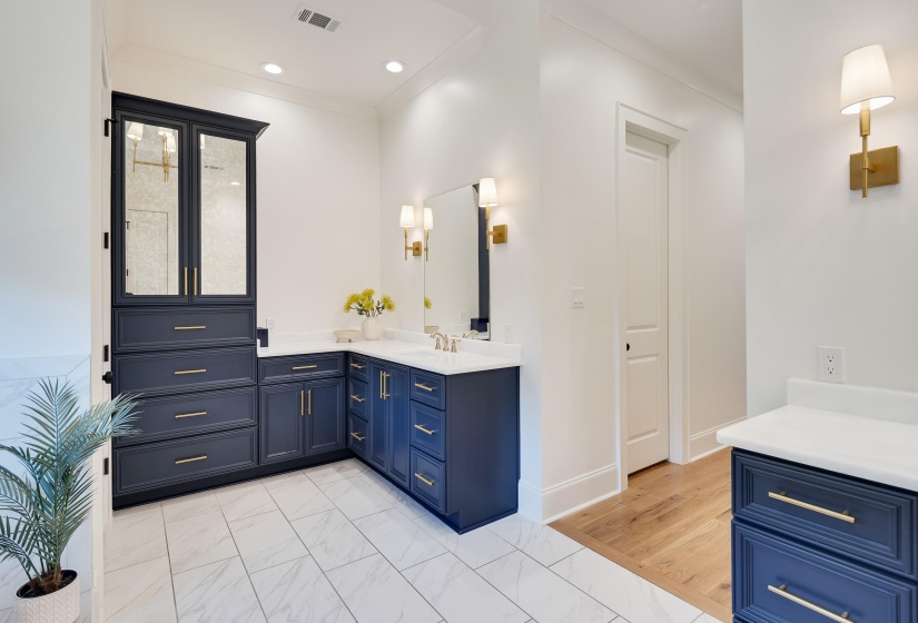 2487 ALLELON BEND LN, Germantown, Tennessee 38138, 5 Bedrooms Bedrooms, 12 Rooms Rooms,4.1 BathroomsBathrooms,Residential,For Sale,ALLELON BEND,10223426