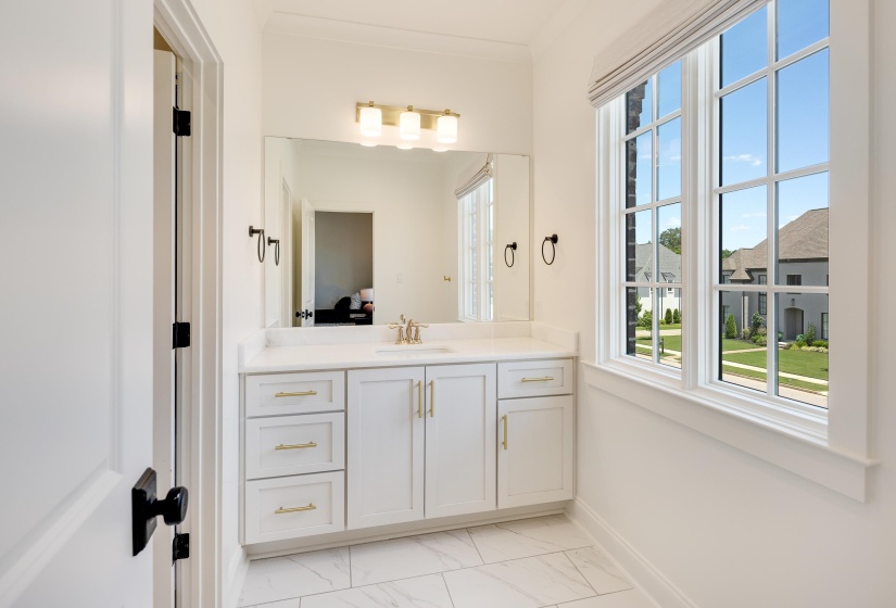 2487 ALLELON BEND LN, Germantown, Tennessee 38138, 5 Bedrooms Bedrooms, 12 Rooms Rooms,4.1 BathroomsBathrooms,Residential,For Sale,ALLELON BEND,10223426