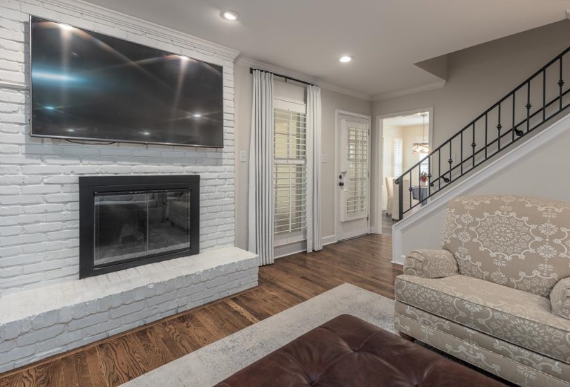 8597 SANDPOINT DR, Germantown, Tennessee 38139, 4 Bedrooms Bedrooms, 8 Rooms Rooms,2 BathroomsBathrooms,Residential,For Sale,SANDPOINT,10223427
