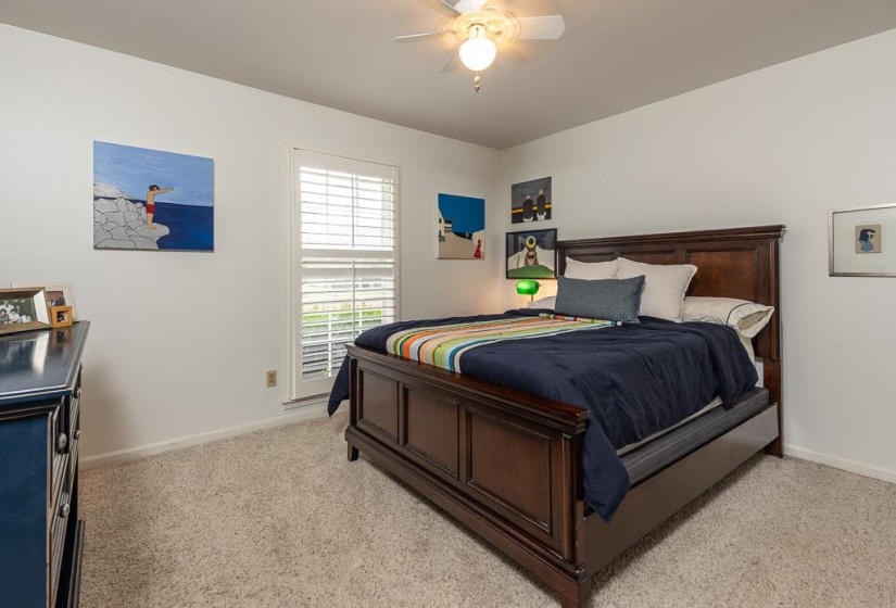 8597 SANDPOINT DR, Germantown, Tennessee 38139, 4 Bedrooms Bedrooms, 8 Rooms Rooms,2 BathroomsBathrooms,Residential,For Sale,SANDPOINT,10223427