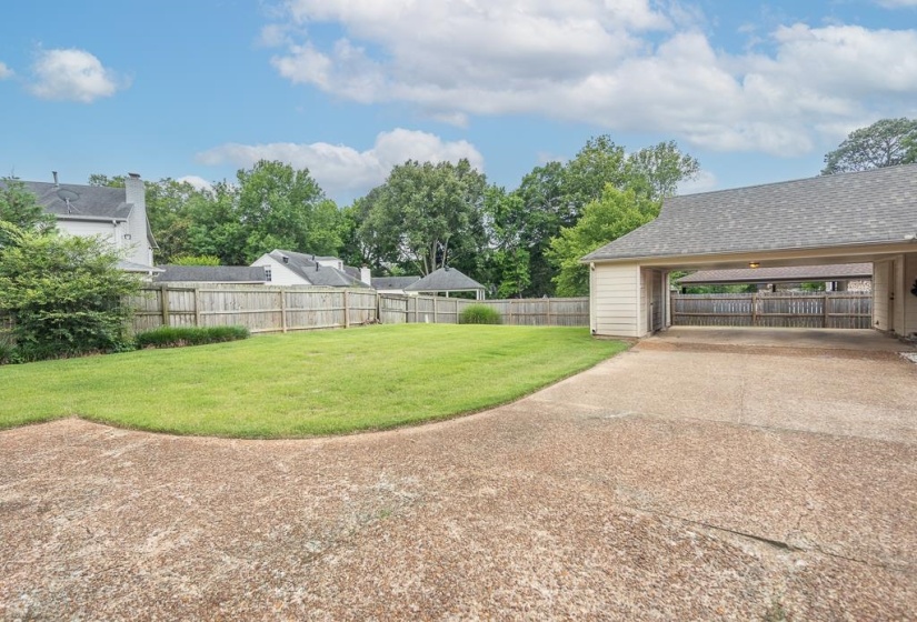 8597 SANDPOINT DR, Germantown, Tennessee 38139, 4 Bedrooms Bedrooms, 8 Rooms Rooms,2 BathroomsBathrooms,Residential,For Sale,SANDPOINT,10223427