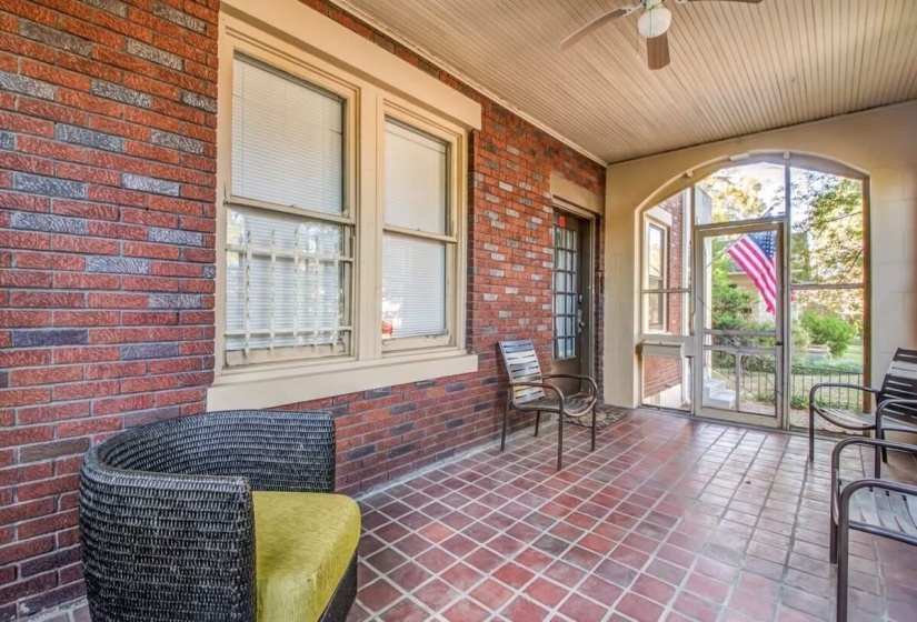 243-245 AVALON AVE, Memphis, Tennessee 38112, 3 Bedrooms Bedrooms, ,2 BathroomsBathrooms,Duplexes,For Sale,AVALON,10223440