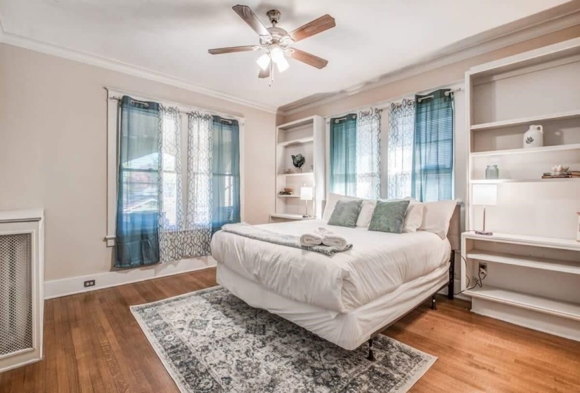243-245 AVALON AVE, Memphis, Tennessee 38112, 3 Bedrooms Bedrooms, ,2 BathroomsBathrooms,Duplexes,For Sale,AVALON,10223440