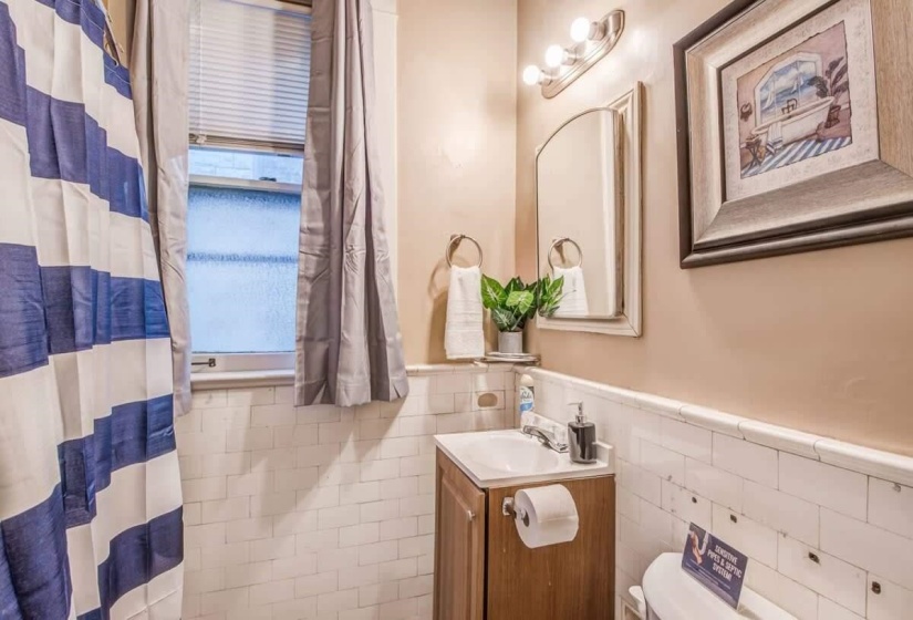 243-245 AVALON AVE, Memphis, Tennessee 38112, 3 Bedrooms Bedrooms, ,2 BathroomsBathrooms,Duplexes,For Sale,AVALON,10223440