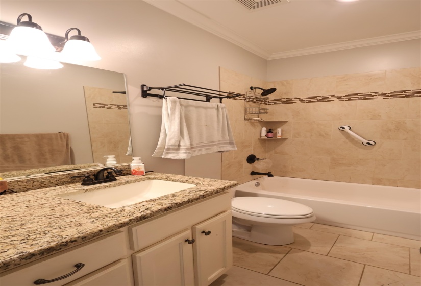 36 LITTLETON WAY, Munford, Tennessee 38058, 5 Bedrooms Bedrooms, 12 Rooms Rooms,3 BathroomsBathrooms,Rental Properties,For Sale,LITTLETON,10223435