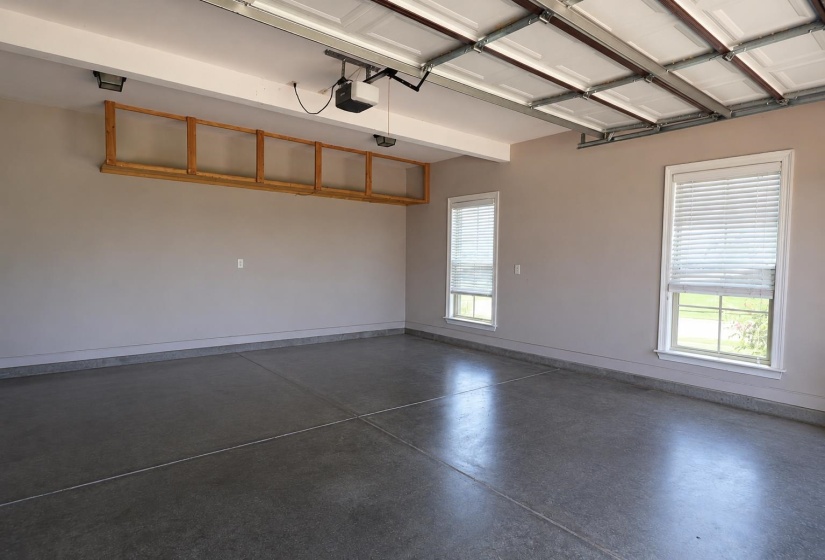 36 LITTLETON WAY, Munford, Tennessee 38058, 5 Bedrooms Bedrooms, 12 Rooms Rooms,3 BathroomsBathrooms,Rental Properties,For Sale,LITTLETON,10223435