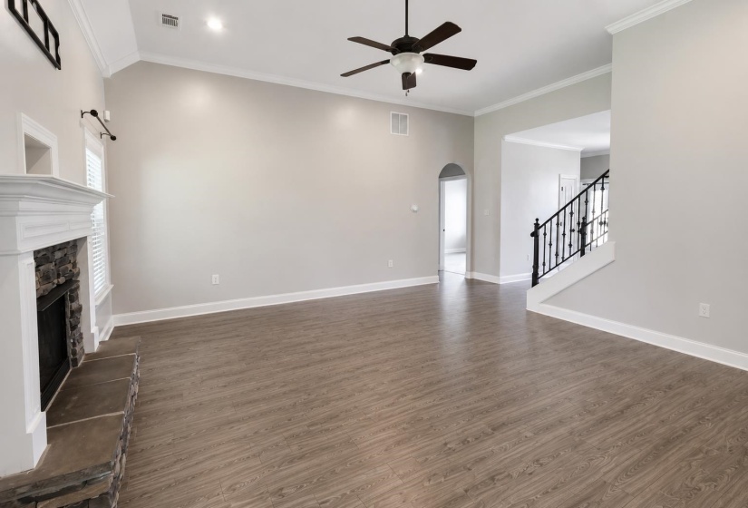 36 LITTLETON WAY, Munford, Tennessee 38058, 5 Bedrooms Bedrooms, 12 Rooms Rooms,3 BathroomsBathrooms,Rental Properties,For Sale,LITTLETON,10223435