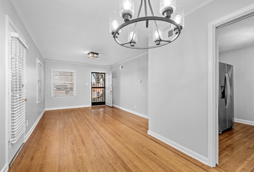 1453 COLONIAL RD, Memphis, Tennessee 38117, 3 Bedrooms Bedrooms, 7 Rooms Rooms,2 BathroomsBathrooms,Residential,For Sale,COLONIAL,10223444