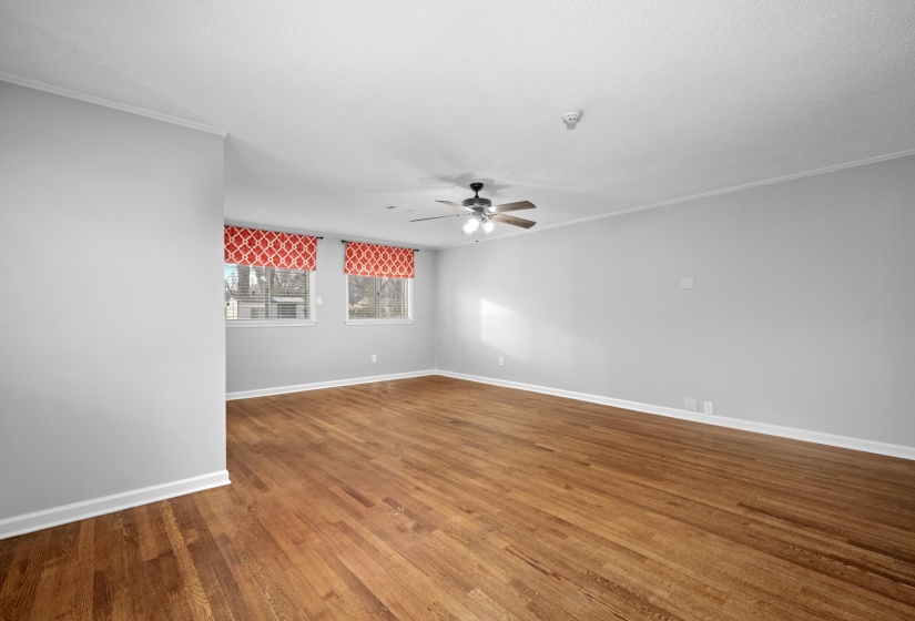 1453 COLONIAL RD, Memphis, Tennessee 38117, 3 Bedrooms Bedrooms, 7 Rooms Rooms,2 BathroomsBathrooms,Residential,For Sale,COLONIAL,10223444