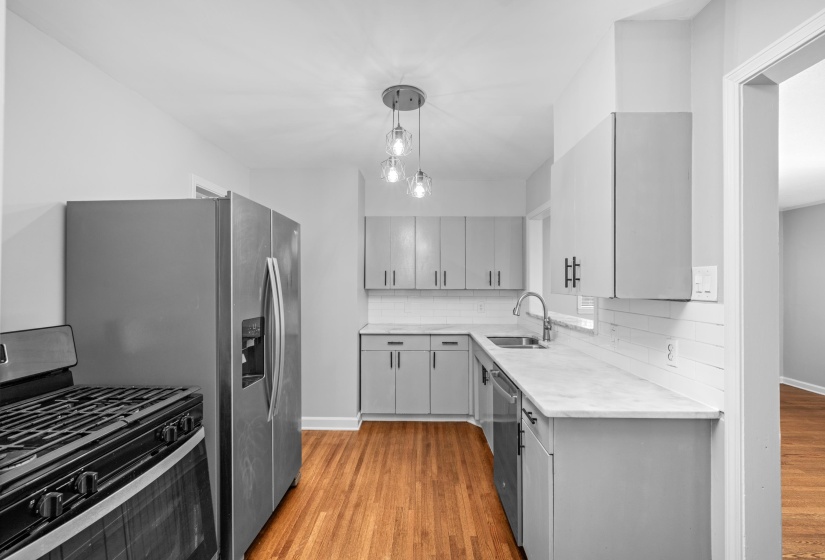 1453 COLONIAL RD, Memphis, Tennessee 38117, 3 Bedrooms Bedrooms, 7 Rooms Rooms,2 BathroomsBathrooms,Residential,For Sale,COLONIAL,10223444