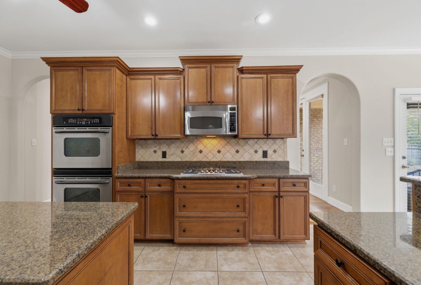 842 SHADOW WALK LN, Collierville, Tennessee 38017, 5 Bedroom Bedrooms, 9 Room Rooms,4.1 BathroomBathrooms,Residential,For Sale,SHADOW WALK,0,10223446