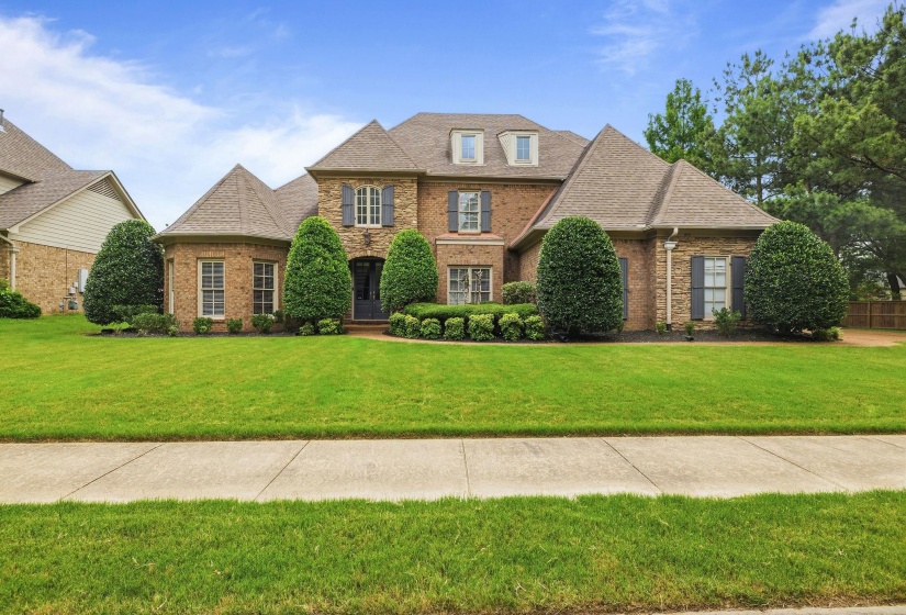 842 SHADOW WALK LN, Collierville, Tennessee 38017, 5 Bedroom Bedrooms, 9 Room Rooms,4.1 BathroomBathrooms,Residential,For Sale,SHADOW WALK,0,10223446