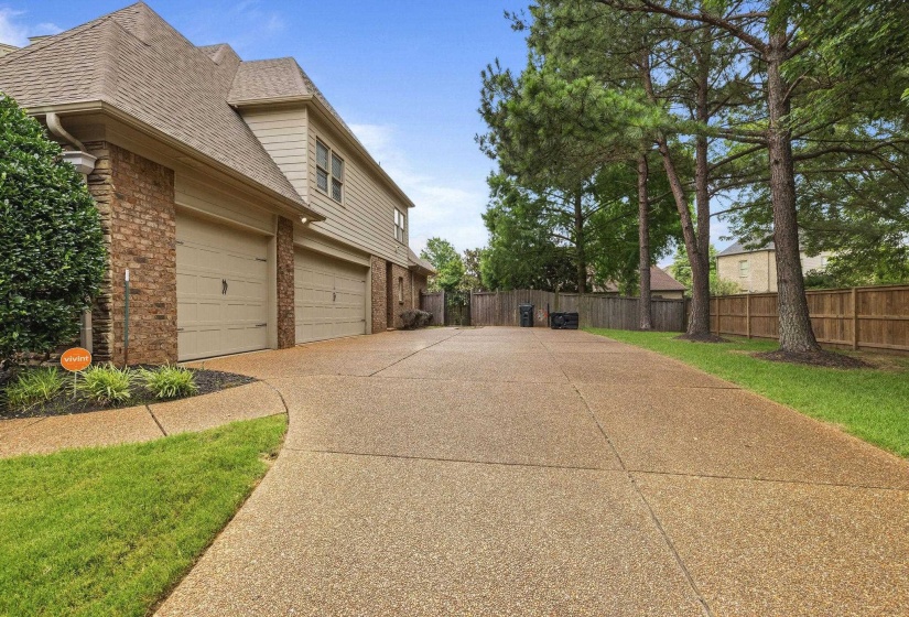 842 SHADOW WALK LN, Collierville, Tennessee 38017, 5 Bedroom Bedrooms, 9 Room Rooms,4.1 BathroomBathrooms,Residential,For Sale,SHADOW WALK,0,10223446