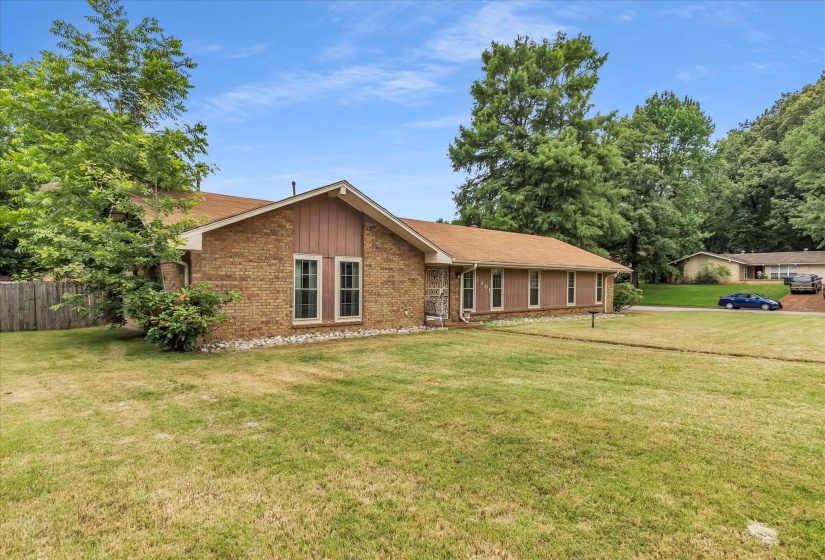 2801 BATTLE CREEK CV, Memphis, Tennessee 38134, 3 Bedrooms Bedrooms, 7 Rooms Rooms,2 BathroomsBathrooms,Residential,For Sale,BATTLE CREEK,10223452