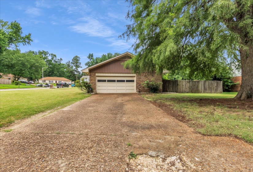 2801 BATTLE CREEK CV, Memphis, Tennessee 38134, 3 Bedrooms Bedrooms, 7 Rooms Rooms,2 BathroomsBathrooms,Residential,For Sale,BATTLE CREEK,10223452