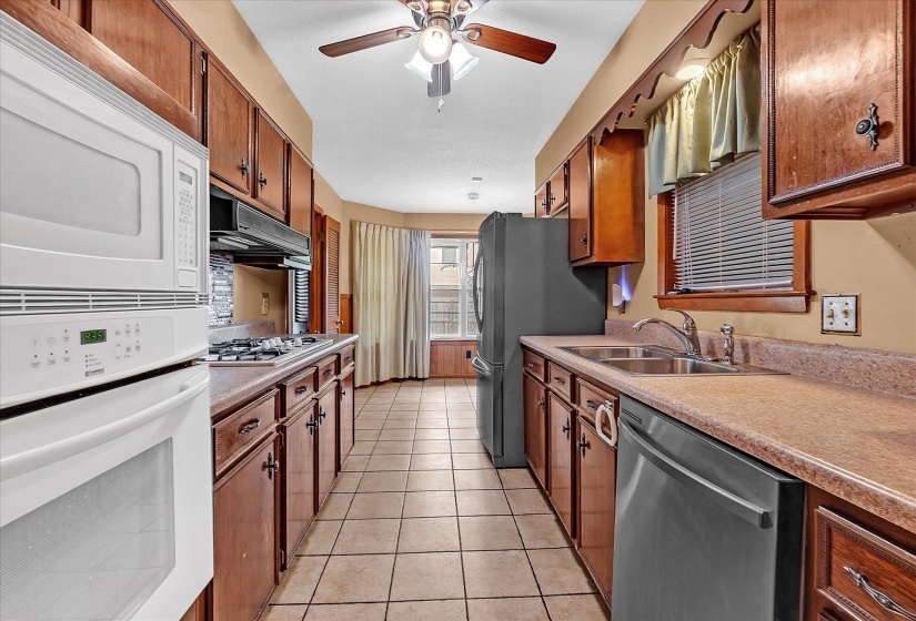 2801 BATTLE CREEK CV, Memphis, Tennessee 38134, 3 Bedrooms Bedrooms, 7 Rooms Rooms,2 BathroomsBathrooms,Residential,For Sale,BATTLE CREEK,10223452