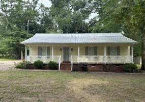 40 LOVE LN, Savannah, Tennessee 38672, 3 Bedrooms Bedrooms, 8 Rooms Rooms,2 BathroomsBathrooms,Residential,For Sale,LOVE,10223464 40 LOVE LN, Savannah, Tennessee 38672, 3 Bedrooms Bedrooms, 8 Rooms Rooms,2 BathroomsBathrooms,Residential,For Sale,LOVE,10223464