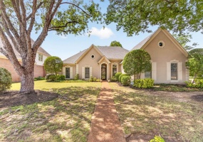 1563 QUAIL POINTE CIR, Memphis, Tennessee 38120, 3 Bedroom Bedrooms, 7 Room Rooms,2 BathroomBathrooms,Residential,For Sale,QUAIL POINTE,0,10221692 1563 QUAIL POINTE CIR, Memphis, Tennessee 38120, 3 Bedroom Bedrooms, 7 Room Rooms,2 BathroomBathrooms,Residential,For Sale,QUAIL POINTE,0,10221692