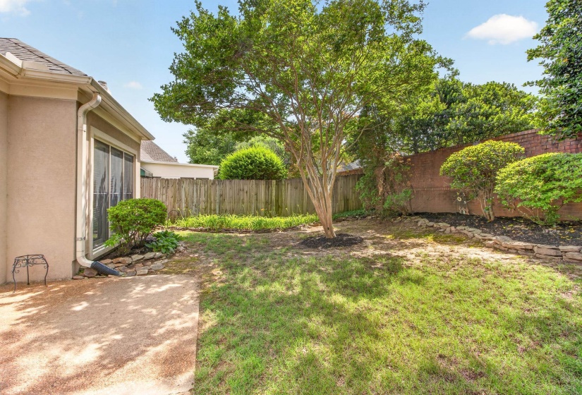 1563 QUAIL POINTE CIR, Memphis, Tennessee 38120, 3 Bedroom Bedrooms, 7 Room Rooms,2 BathroomBathrooms,Residential,For Sale,QUAIL POINTE,0,10221692