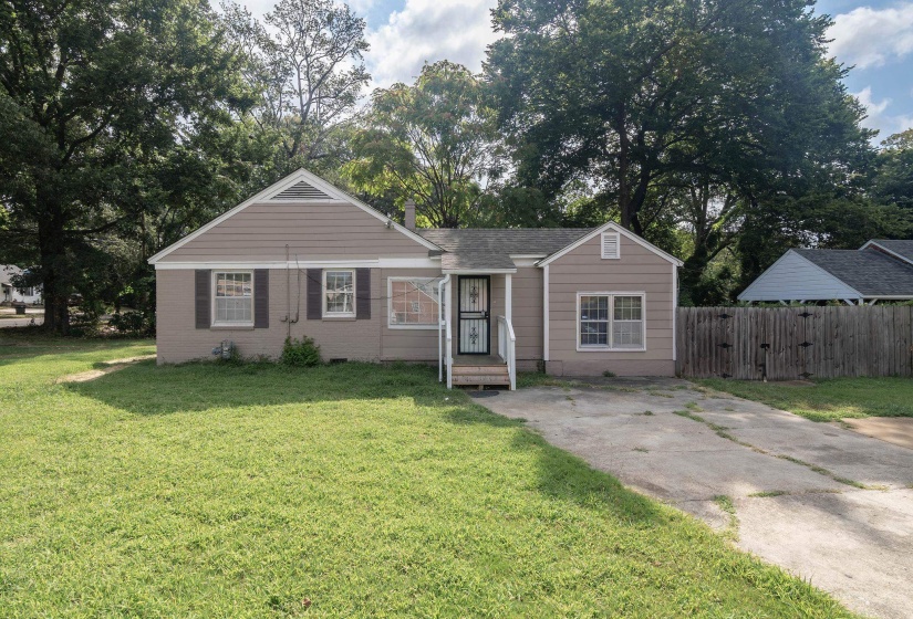 3663 PARK AVE, Memphis, Tennessee 38111, 3 Bedroom Bedrooms, 6 Room Rooms,1 BathroomBathrooms,Residential,For Sale,PARK,0,10223258