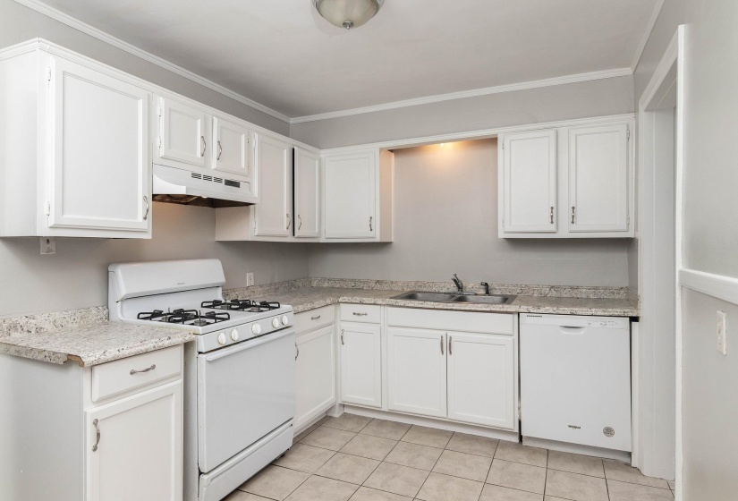 3663 PARK AVE, Memphis, Tennessee 38111, 3 Bedroom Bedrooms, 6 Room Rooms,1 BathroomBathrooms,Residential,For Sale,PARK,0,10223258